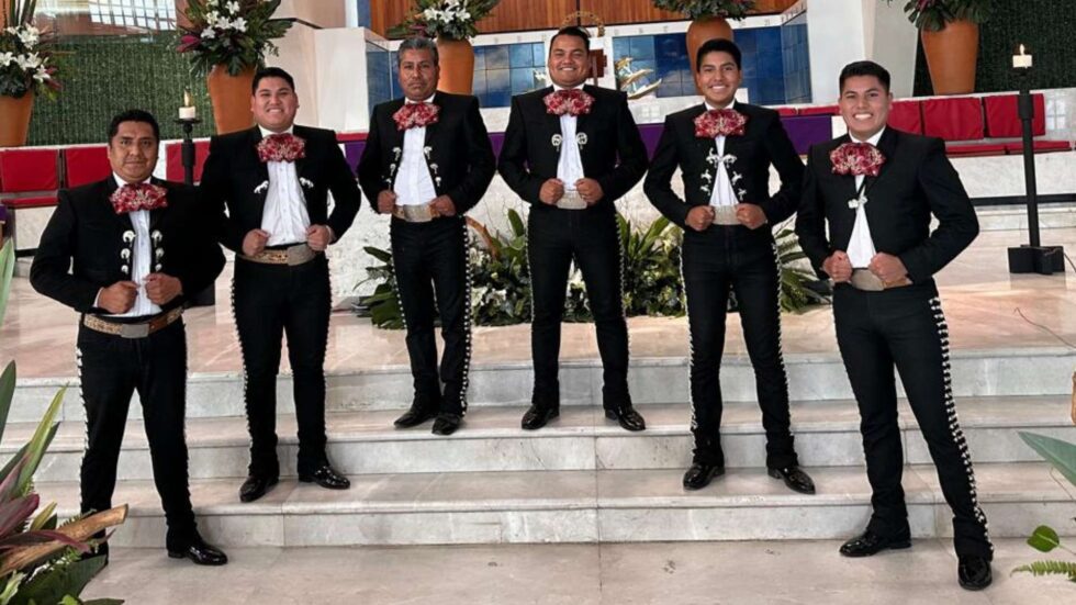 Mariachis en Coacalco
